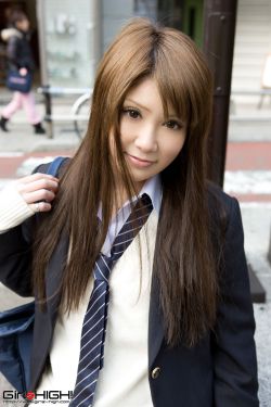 应采儿拒绝生女儿